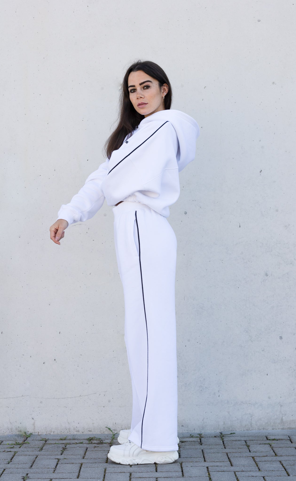 Crop-Zip Jacke mit Kapuze AURA