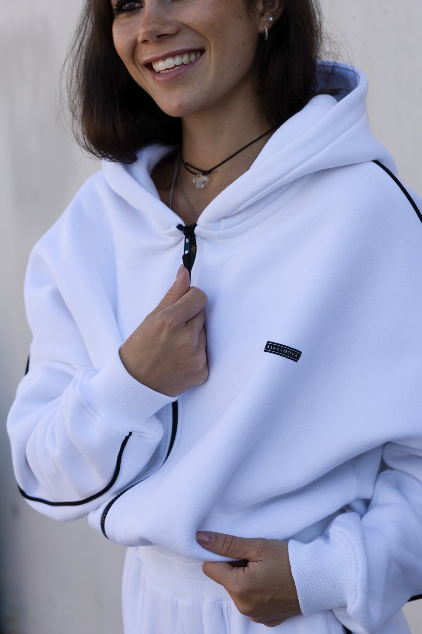 Crop-Zip Jacke mit Kapuze AURA
